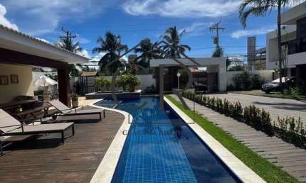 Descubra esta charmosa casa duplex mobiliada em Buraquinho! Porteira fechada!