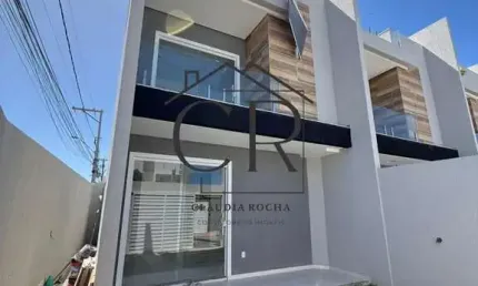 Excelente casa solta, triplex novíssimo! próximo à praia!