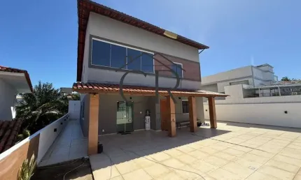 Casa em condomínio fechado com 4 quartos para alugar na Avenida Santos Dumont, Pitangueiras, Lauro de Freitas