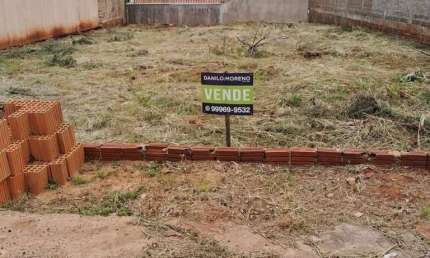 Terreno à venda na Rua Cacilda Sala Cossich, Jardim São Miguel, Maringá