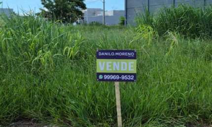 Terreno à venda na Rua Sindicalista Antônio Elizeu Deganutti, Bom Jardim, Maringá