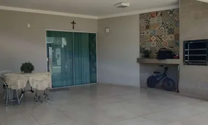 Casa com 3 quartos para alugar na Rua Pioneiro Antônio Planas, 145, Parque Avenida, Maringá, 99 m2 por R$ 3.000