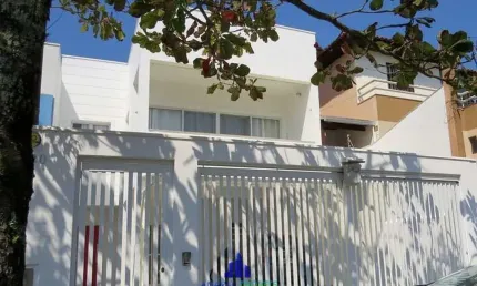 Casa com 4 quartos à venda em Caiobá, Matinhos 
