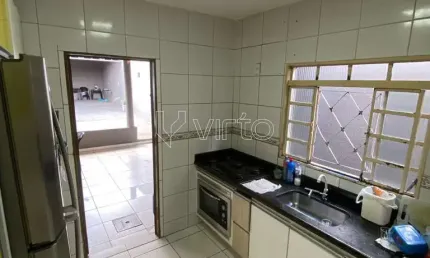 Casa com 3 quartos à venda na Rua Ecocatu, 1, Jardim Helvécia, Aparecida de Goiânia por R$ 360.000