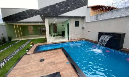 Casa com 3 quartos à venda na 10 D, 1, Setor Garavelo, Aparecida de Goiânia por R$ 850.000