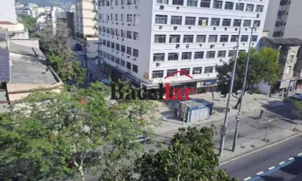 Apartamento com 2 quartos à venda na Rua Visconde de Abaeté, Vila Isabel, Rio de Janeiro, 60 m2 por R$ 300.000