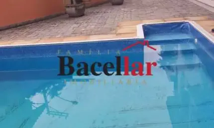 Casa com 5 quartos à venda na Rua Gurindiba, Tijuca, Rio de Janeiro, 180 m2 por R$ 780.000
