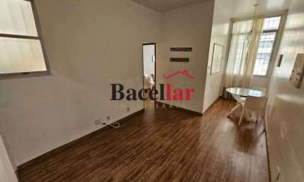 Apartamento com 1 quarto à venda na Rua Leopoldo Miguez, Copacabana, Rio de Janeiro, 50 m2 por R$ 748.000