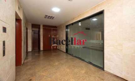 Sala comercial para alugar na Praça Pio X, Centro, Rio de Janeiro, 678 m2 por R$ 9.000