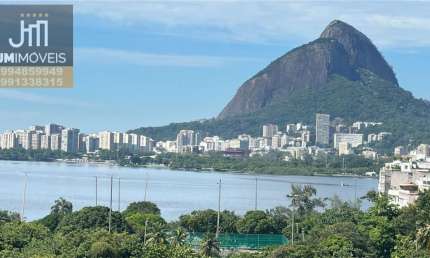 Apartamento com vista total para lagoa totalmente reformado.