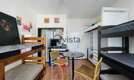 Kitnet 1 Quadra do mar, 1 Dormitório à Venda na Pitangueiras no Guarujá | QVista Inteligência Imobi