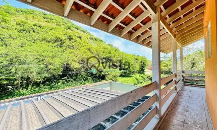 Casa à venda no Tombo no Guarujá, SP | QVista Inteligência Imobiliária Guarujá