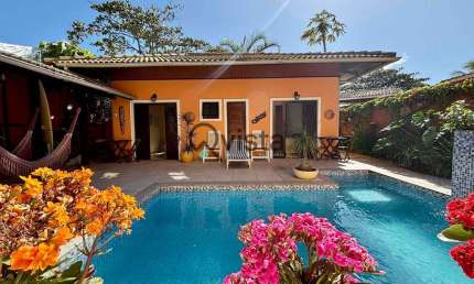 Casa à venda no Tombo no Guarujá, SP | QVista Inteligência Imobiliária Guarujá