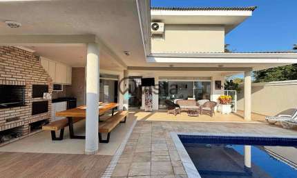 Casa à venda no Tombo no Guarujá, SP | QVista Inteligência Imobiliária Guarujá