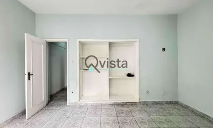 Kitnet na quadra da praia à Venda na Pitangueiras no Guarujá, SP | QVista Inteligência Imobiliária