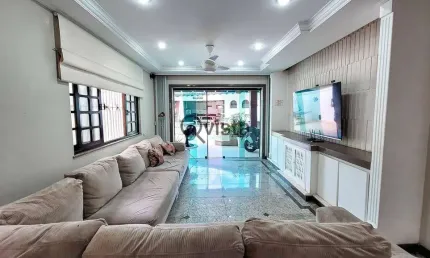 Casa à venda, no Jadim Helena Maria, Guarujá, SP | QVista Inteligência Imobiliária Guarujá