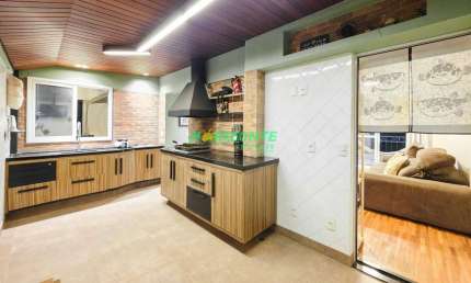 Cobertura Duplex com 3 dormitórios  de 200m² no Parque Residencial Aquarius São José dos Campos  SP
