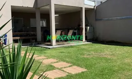 Casa com 4 dormitórios à venda, 230 m² - Urbanova - São José dos Campos/SP