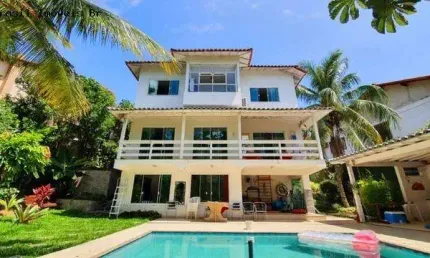 Casa em Condomínio para Locação em Niterói, Pendotiba, 6 dormitórios, 2 suítes, 5 banheiros, 2 vagas