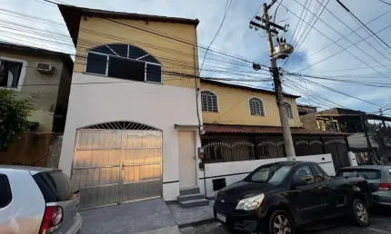 Casa para Venda em São Gonçalo, Vila Iara, 3 dormitórios, 2 suítes, 4 banheiros, 2 vagas