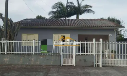 Casa com 3 dormitórios à venda, 180 m² por R$ 430.000,00 - Centro - Balneário Arroio do Silva/SC