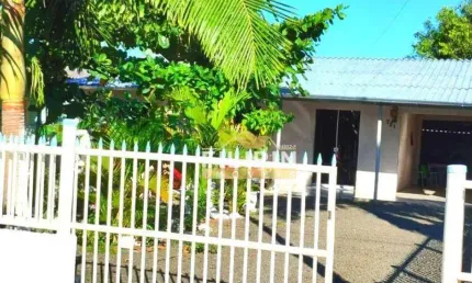 Casa com 3 dormitórios à venda, 80 m² Balneário Arroio do Silva/SC