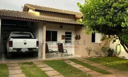 Casa com 3/4 sendo uma Suíte com closet no condomínio Vila Nova