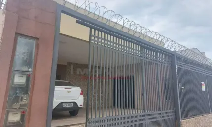 Magnífica Casa à Venda no Centro de Várzea Grande – MT