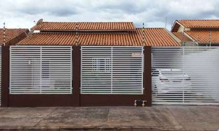 Casa com edícula disponível pra venda Chapéu do sol.