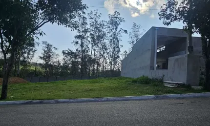 Excelente terreno à venda no condomínio mont blanc em itu, sp com 350m² de área total e ótima topografia