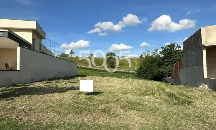 Excelente lote à venda no condomínio Lagos D'Icaraí em Salto com 410m2 de área total, com vizinhos formados e fundo para área verde do condomínio.