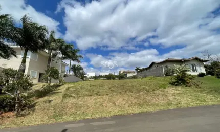 Ótimo terreno, com área total de 1000m² à venda no condomínio xapada de itu. ótima topografia e rua tranquila.