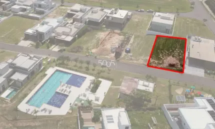 Terreno à venda no condomínio villas do golf, com 503,20m² de área útil. excelente lote com ótima topografia, em frente à área de lazer do condomínio.
