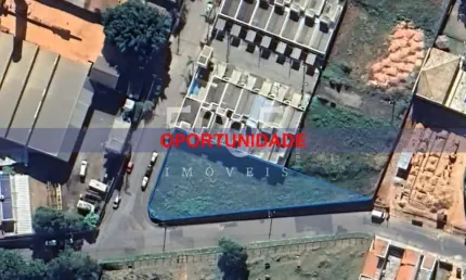 Terreno à venda no Bairro Nossa Sra. da Candelária, com 1.400m² de área total