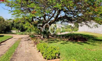 Chácara à venda com excelente localização e área de 5.000 m2 de terreno