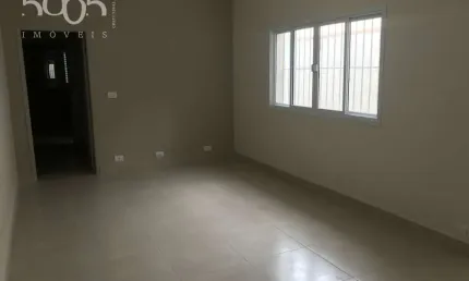 Casa à venda no Bairro Padre Bento com 180m² de área construída, sendo 300m² de terreno.