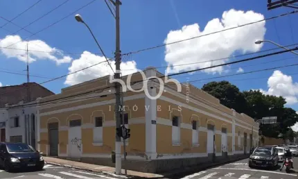 Ótimo imóvel comercial à venda no Centro de Itu! Prédio comercial com área de 715 m²