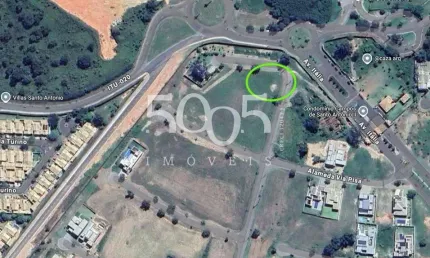 Terreno à venda no condomínio Campos de Santo Antonio II em itu com 866m2 de área útil em ótima localização.