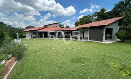 Excelente casa à venda no condomínio Monte Belo em Salto com 470m2 de construção e 1912m2 de terreno.