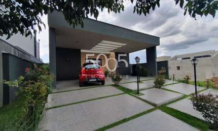 Este imóvel térreo mobiliado no Condomínio Residencial Una é simplesmente perfeito para quem busca conforto, qualidade de vida e segurança.