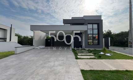 Casa térrea à venda no condomínio Lagos D'Icaraí em Salto, 3 dormitórios, 198m² de construção e 333m² de terreno