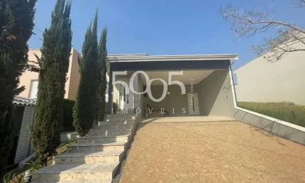 Casa no condomínio parque do varvito em itu, com 3 quartos, cozinha com moveis planejados, vaga para 4 carros,180m² de área construída