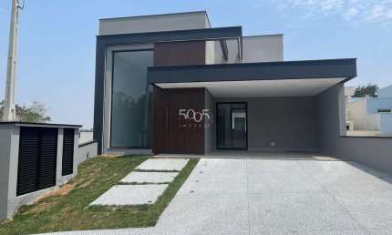 Casa à venda no Condomínio Mont Blanc, em Itu  com 167m² de área construída em um terreno de 250m², 3 dorms, sendo 1 suíte