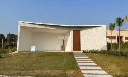 Casa térrea mobiliada à venda no condomínio altos de itu, 5 suítes, 430m² construídos em um terreno de 1.438m²