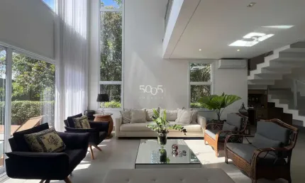 Casa sobrado à venda no condomínio Vila dos Manacás em Itu/SP, 4 suítes, 304m² construídos em 360m² de terreno