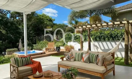 Casa sobrado em condomínio à venda no condomínio campos de santo antônio, 4 suítes, 2 home offices, spa, 800m² totais