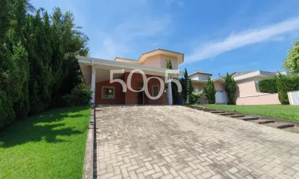 Casa em condomínio à venda no Condomínio Santa Monica em Itu, 3 suítes, 350m² construídos em um terreno de 800m²