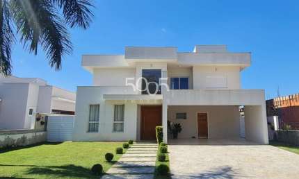 Casa à venda no Condomínio Palmeiras Imperiais em Salto, com 297m² de área construída em um terreno de 597m²