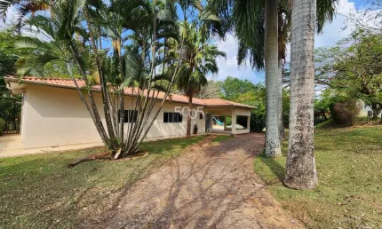 Casa à venda no condomínio Chácaras Flora em Itu, com 236m² de área construída e 1.089m² de terreno