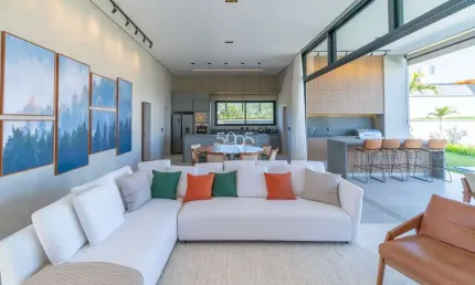 Casa térrea mobiliada e decorada em condomínio à venda, condomínio Villas do Golf em Itu, SP. 3 suítes, 503m² de terreno e 279m² construídos